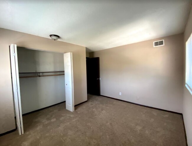 Building Photo - Millbrooke Apartments