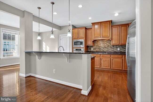 Building Photo - 21285 Park Grove Terrace