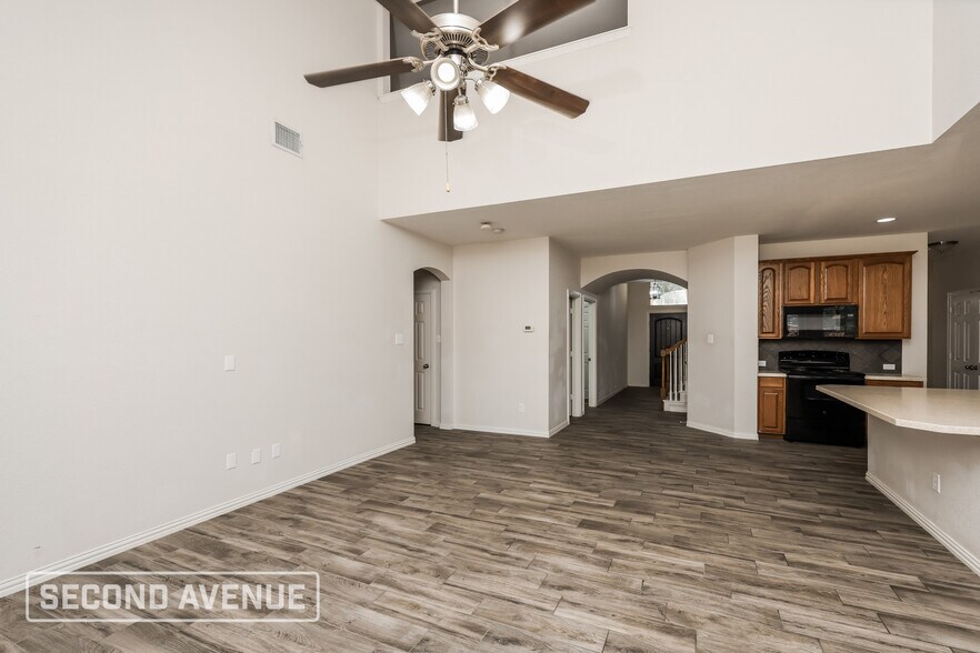 Building Photo - 1201 Egret Ct