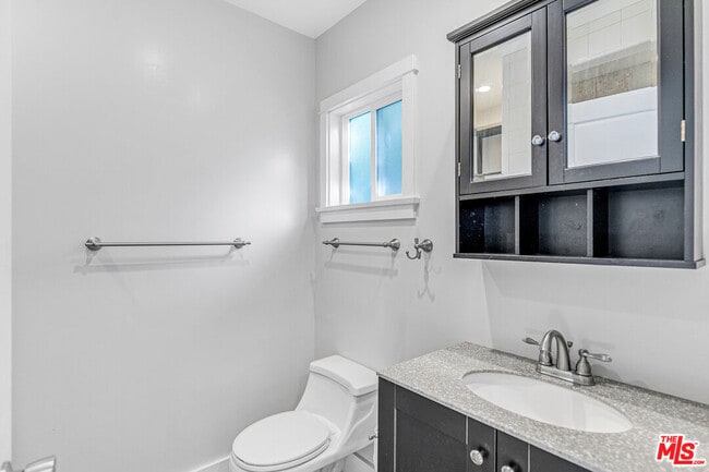 Building Photo - 5628 Buffalo Ave