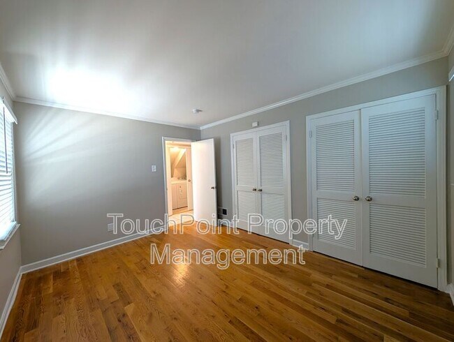 Building Photo - 6724 Sunview Dr