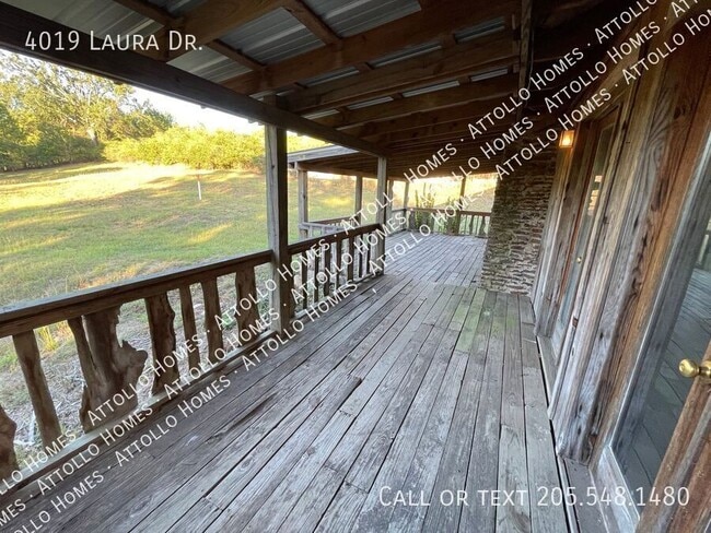 Building Photo - 4019 Laura Dr