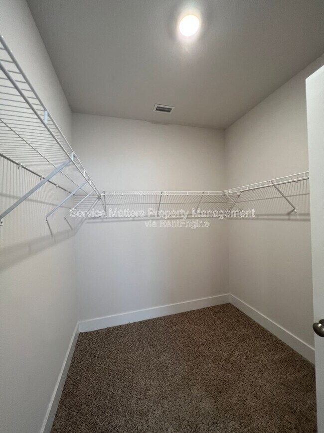 Building Photo - 4062 Blaney Ln