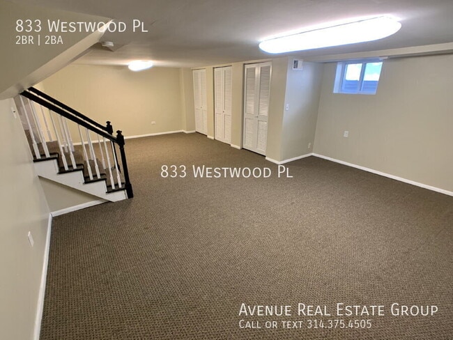 Building Photo - 833 Westwood Pl