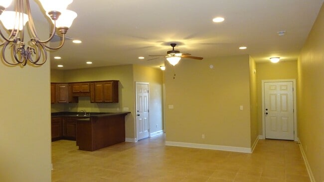 Building Photo - Minutes to MTM plant, Amazon, Polaris and Target Distribution