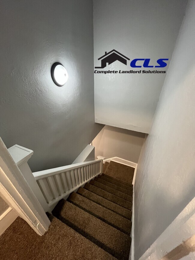 Building Photo - 1616 S 4th St