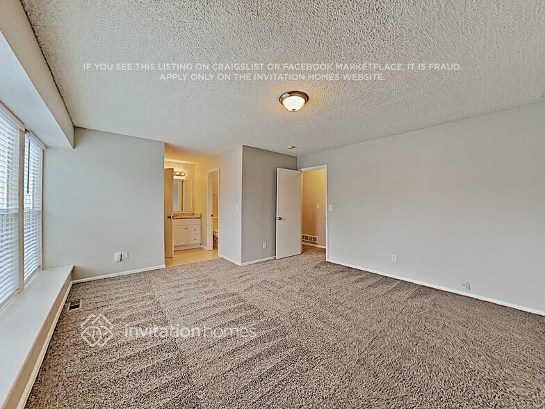 Building Photo - 21337 E Aberdeen Dr