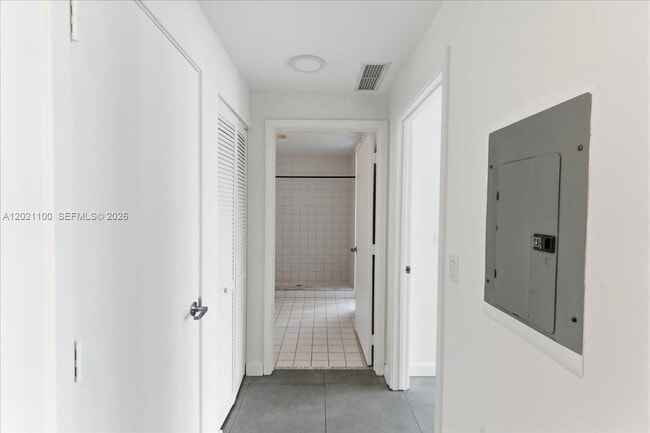 Building Photo - 888 Biscayne Blvd