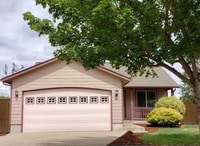 Building Photo - 629 NE Whirlwind Dr