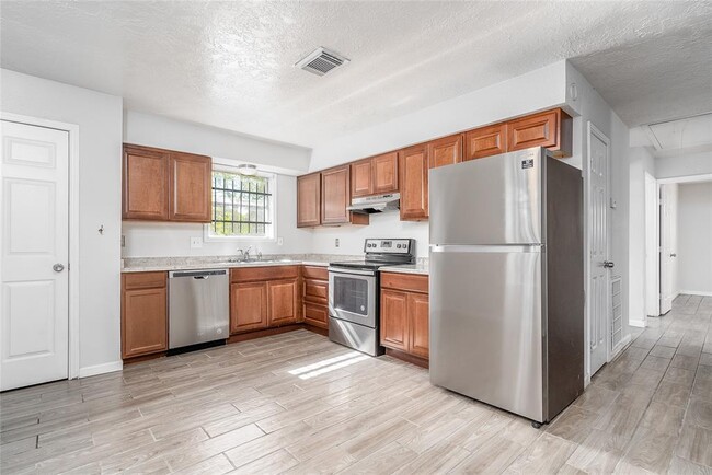 Building Photo - 5411 Ingomar Way