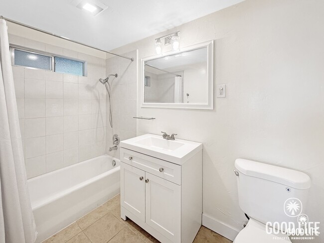 Building Photo - Fond Du Lac Ave