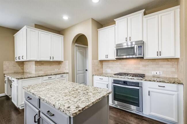 Building Photo - 28806 Crested Butte Dr
