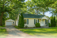 Building Photo - 2171 Oaknoll St