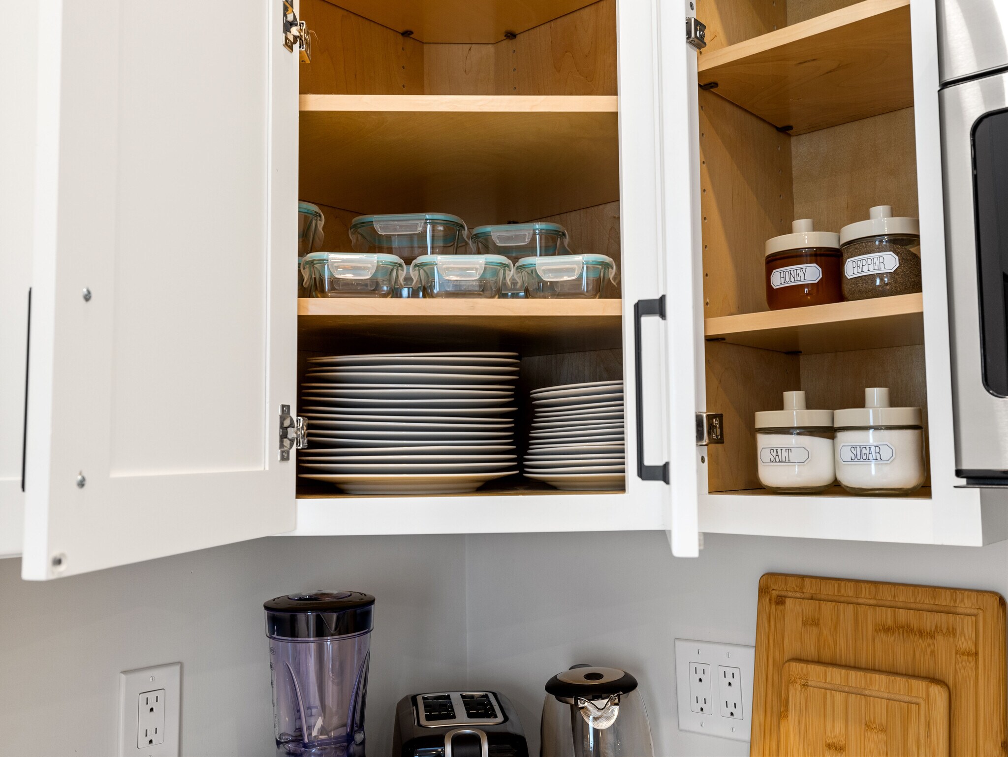 Building Photo - 566 Dorchester Ave