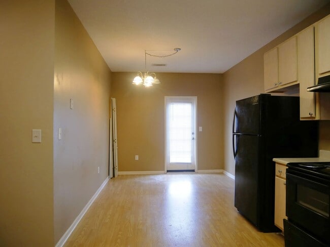 Building Photo - 119 Pine Meadows Cir