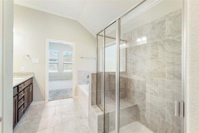 Building Photo - 16602 Highland Country Dr
