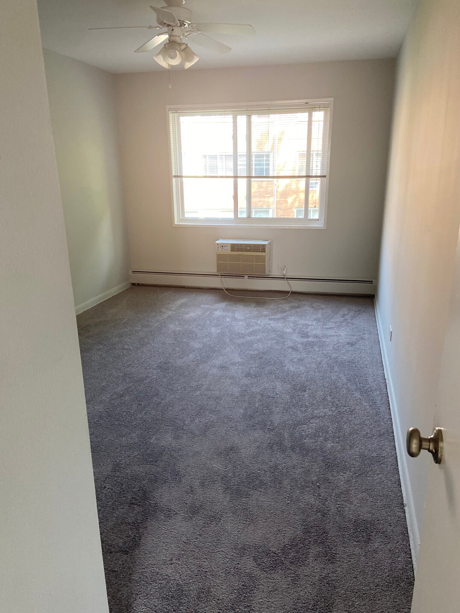 Building Photo - 8544 Niles Center Rd