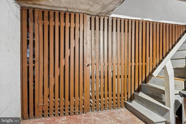 Building Photo - 11 Trent Rd