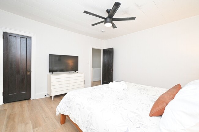 Building Photo - 4190 Marburg Ave