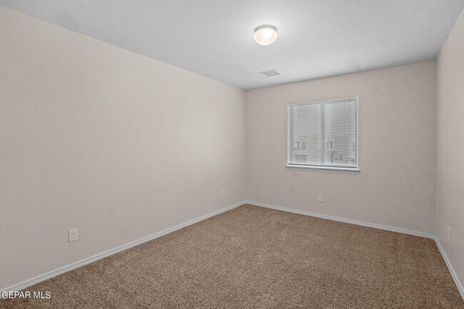 Building Photo - 11506 Summer Dr