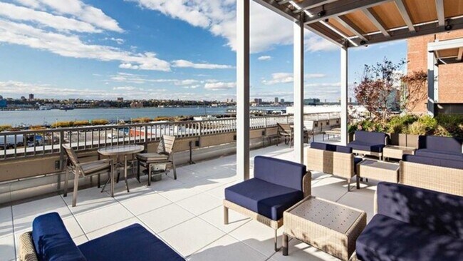 Building Photo - 282 11th Ave