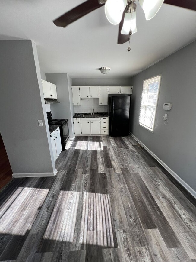 Building Photo - Spacious 3-Bedroom Home with Garage