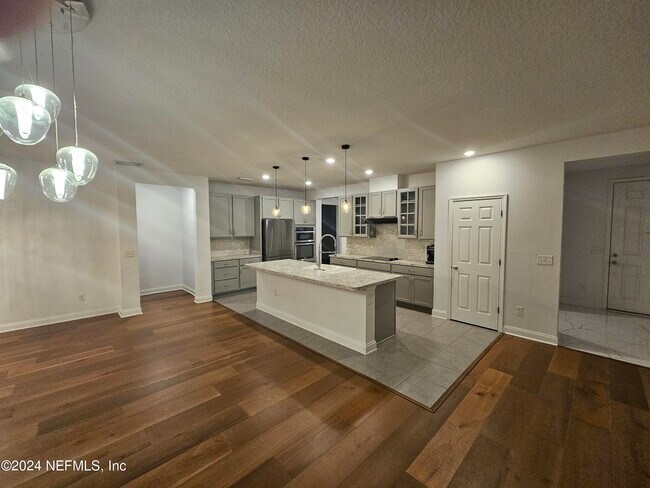 Building Photo - 371 Heritage Oaks Dr