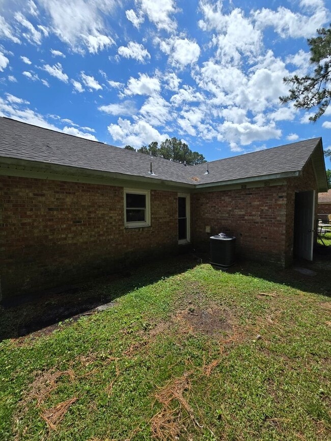 Building Photo - 119 Windsor Ct