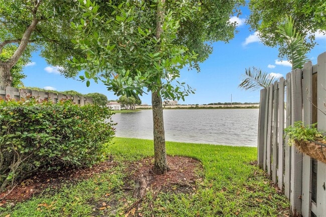 Building Photo - 4015 SW 156th Ave