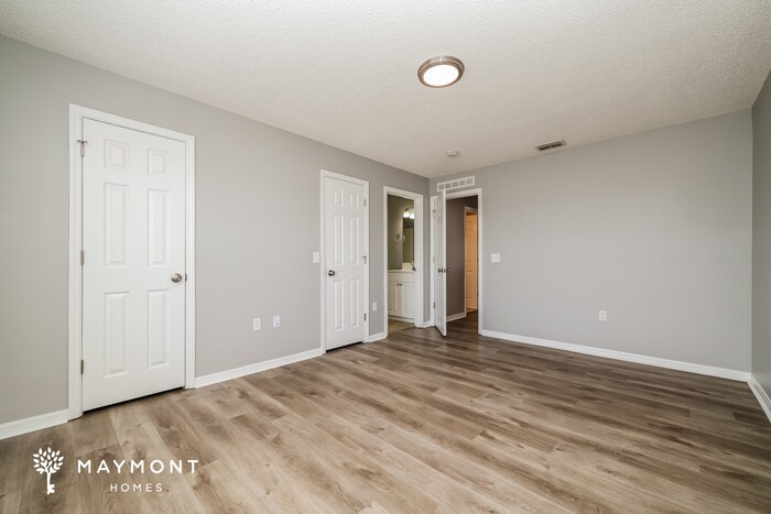 Building Photo - 12627 Lake Vista Dr