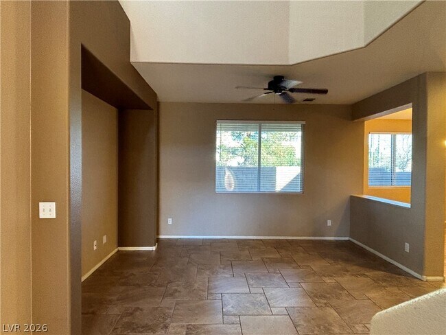 Building Photo - 9012 Vintage Wine Ave