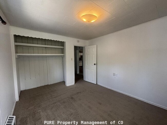 Building Photo - 1040 N Harlan St