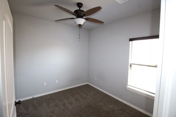 Building Photo - 20659 Landmark Dr