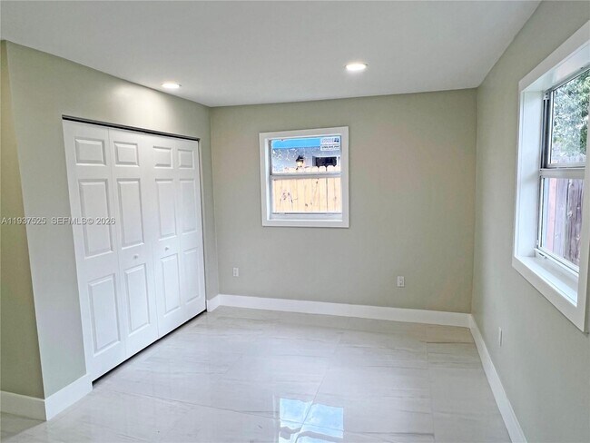 Building Photo - 11962 SW 37th Terrace