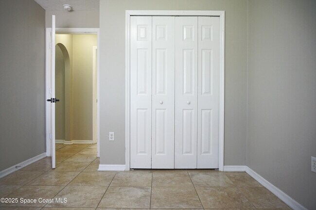 Building Photo - 1758 Tradewinds Ave SE