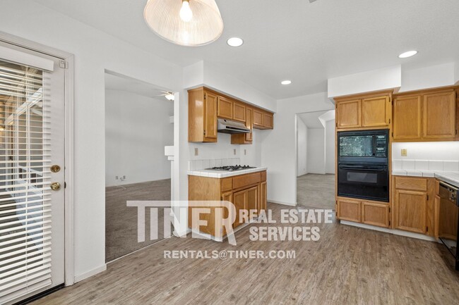 Building Photo - 180 Briggs Ranch Dr