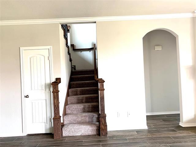 Building Photo - 515 Long Prairie Dr