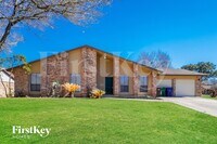 Building Photo - 1702 Jay Schellman St