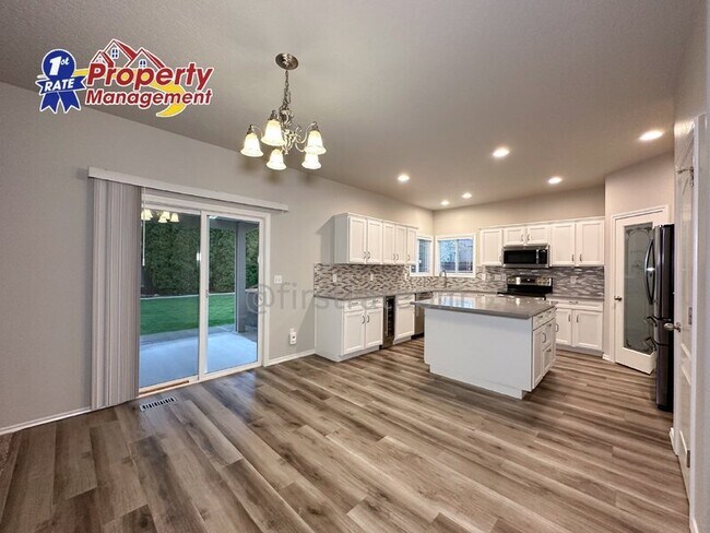 Building Photo - 2688 N Cinnamon Pl