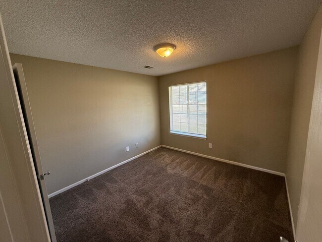 Building Photo - RC Quadplex