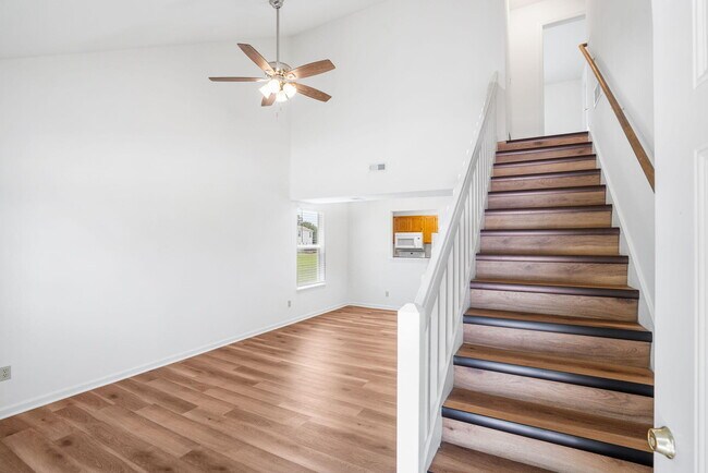 Building Photo - 3517 Prescott Dr