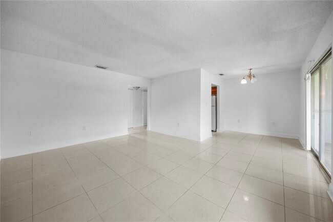 Building Photo - 4709 S Texas Ave
