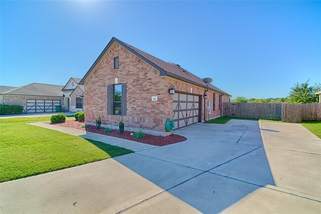 Primary Photo - 505 Willow Walk Dr
