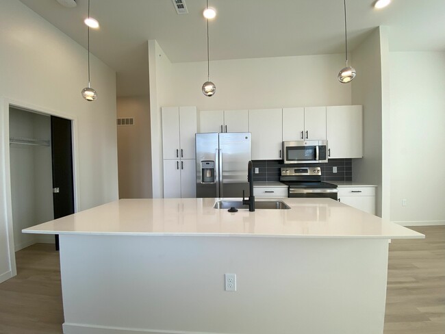 Kitchen - Brookside Commons