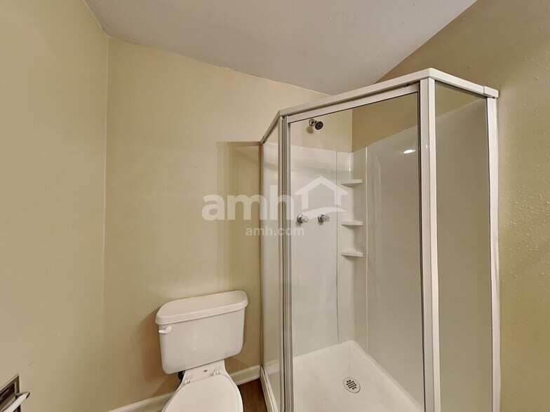 Building Photo - 17051 Numa Pl