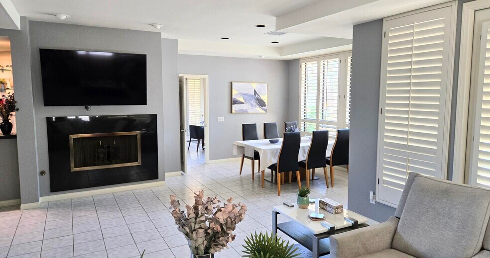Dining area - 22 Belmonte Dr
