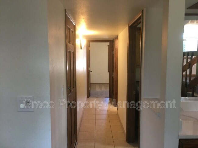 Building Photo - 9908 W 70th Pl