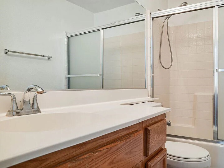 Building Photo - 26805 China Dr