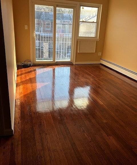 Building Photo - "Charming 3-Bedroom Oasis with 2 Full Bath...
