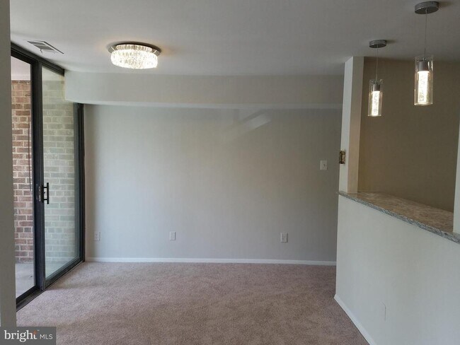 Building Photo - 491 N Armistead St